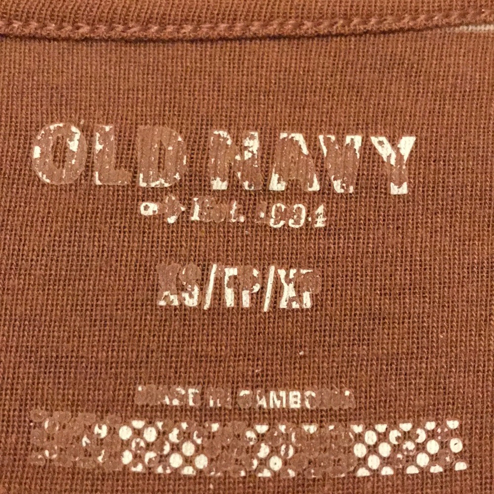 Striped old navy shirt - Picture 2 of 2
